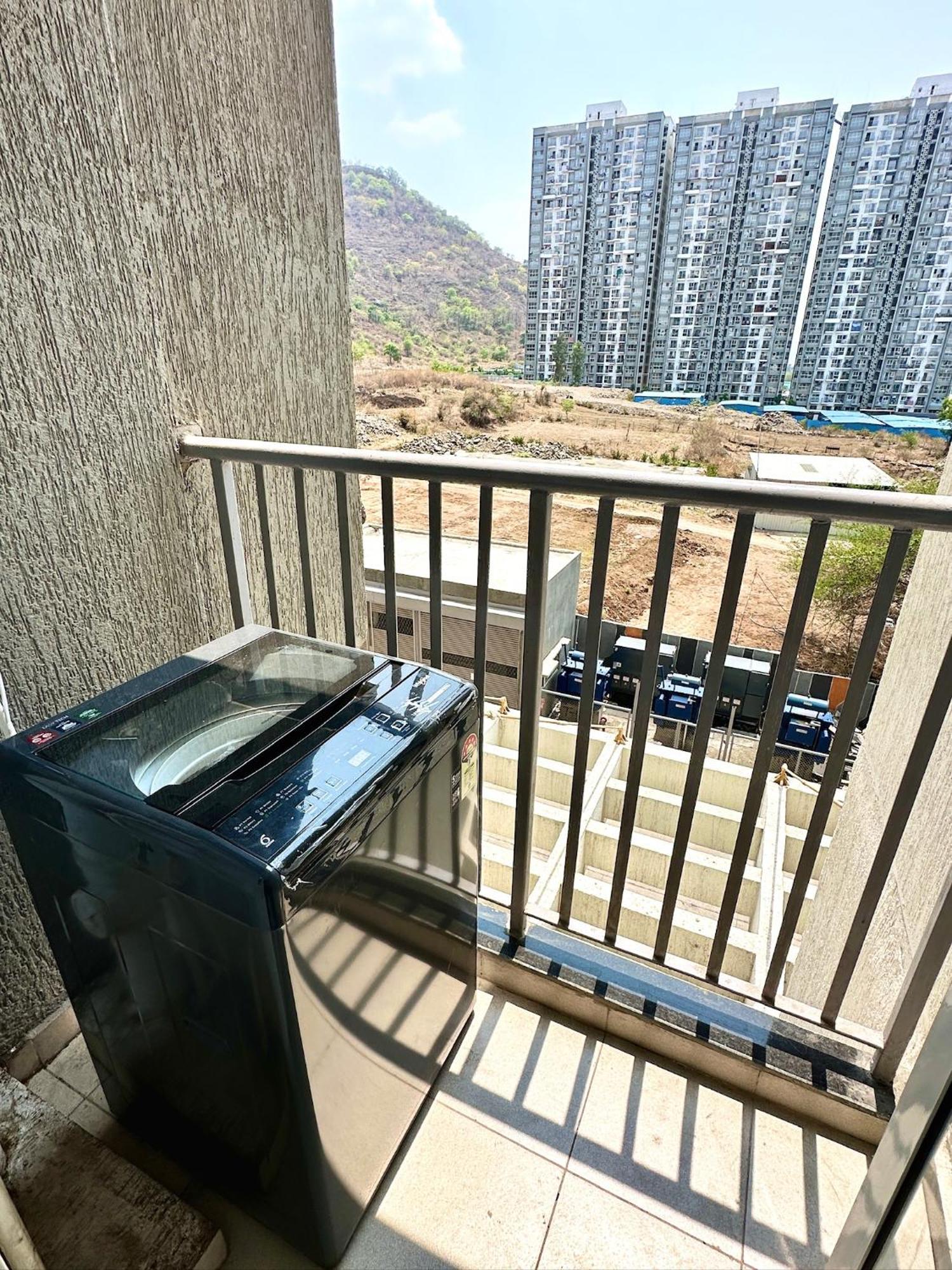Peacock Palace 2Bhk Modern Ac Flat In Baner Pune Bagian luar foto